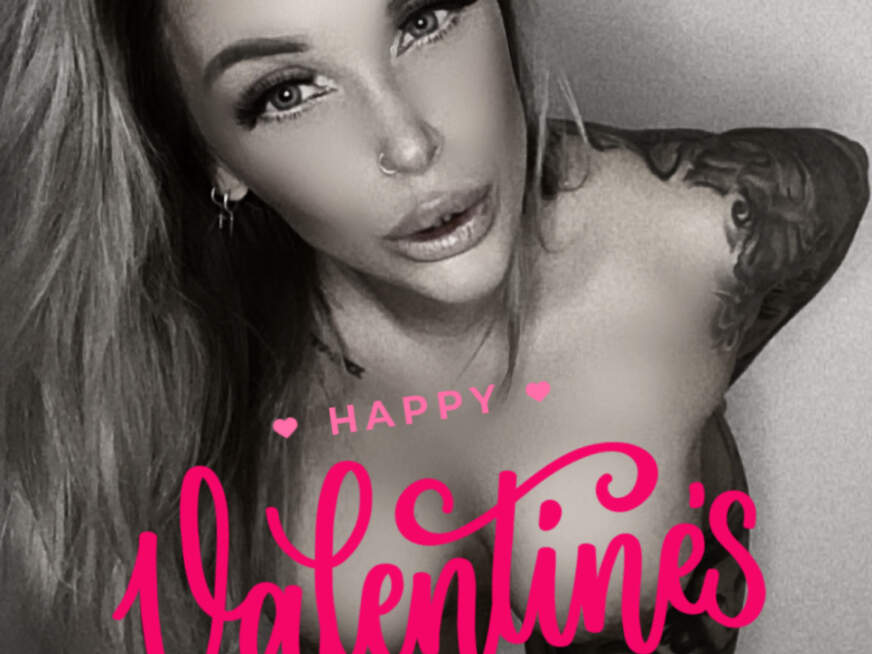 JeyDeluxe ᐅ 35 Jährige Pornodarstellerin