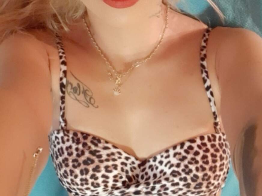 MaaiaRaysa ᐅ 29 Jährige Pornodarstellerin aus Berlin