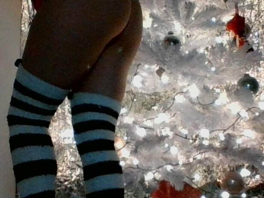 KlaraBang02 ᐅ 23 Jährige Pornodarstellerin