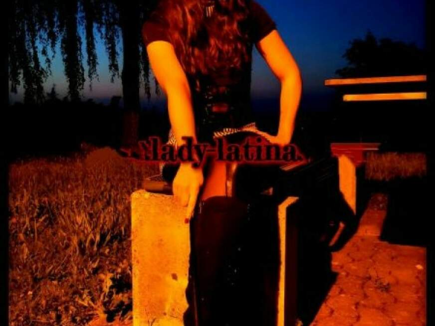 LadyLatina ᐅ 31 Jährige Pornodarstellerin aus Basel