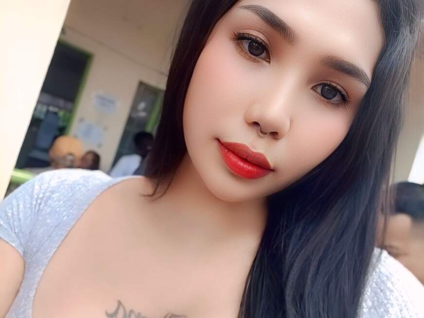 DeliciousOverload ᐅ 26 Jährige Pornodarstellerin aus Philippines