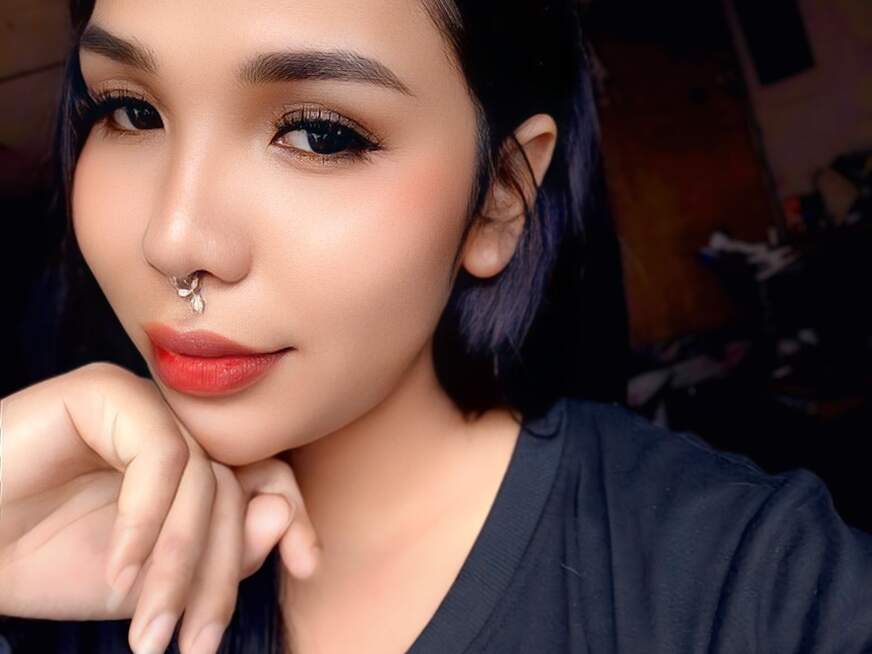 DeliciousOverload ᐅ 26 Jährige Pornodarstellerin aus Philippines