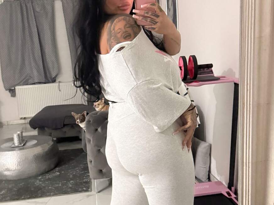 MelinaCurvess - Bolg