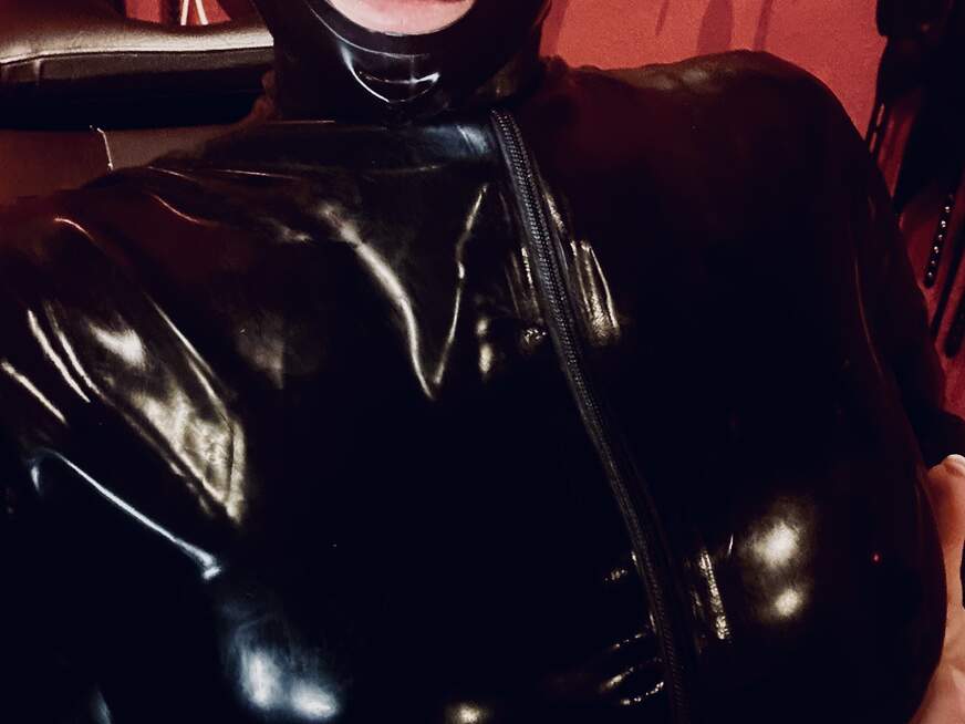 KinkyFemDomCouple - Bolg