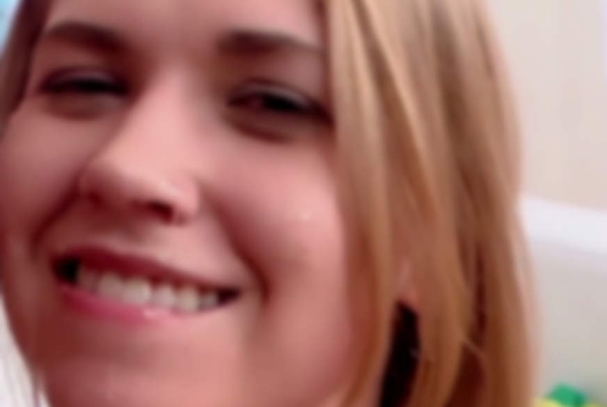 Nacheinander 3 S******e B**sen von Geile-Blondchen