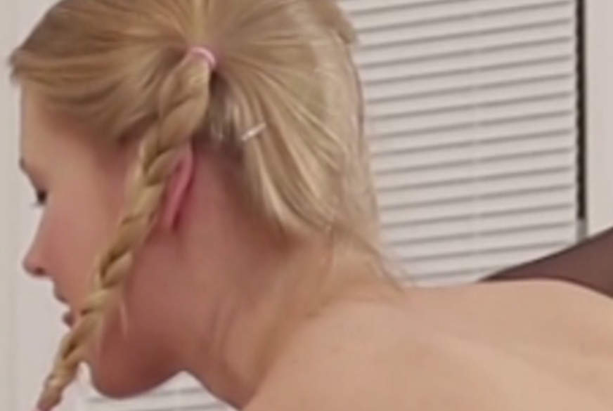 Ich bearbeite ihre gepiercte von Geile-Blondchen