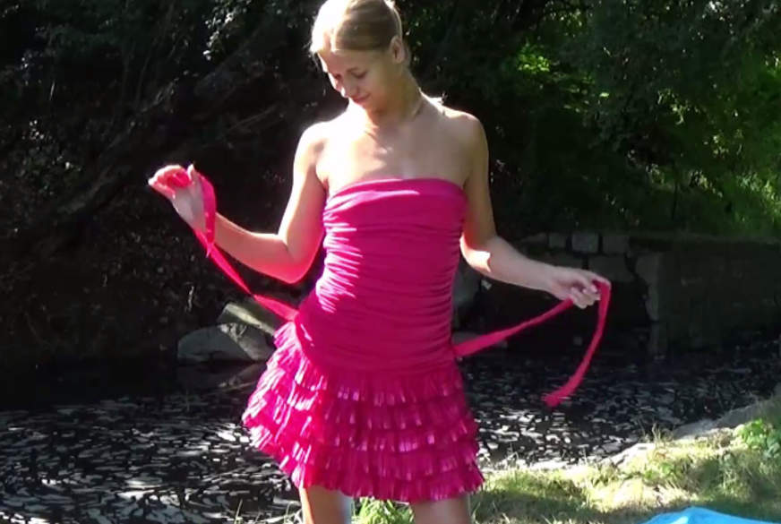 Blonde Anhalters******e mit P***e und S****a v********t! von Geile-Blondchen