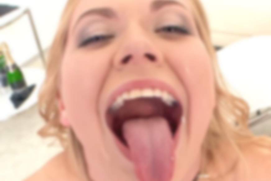 Schockstarre! Mein A*******h explodiert gleich! von Geile-Blondchen