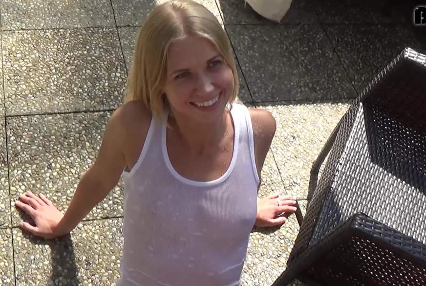 Wet T-shirt, a********e T***y Maus von Geile-Blondchen