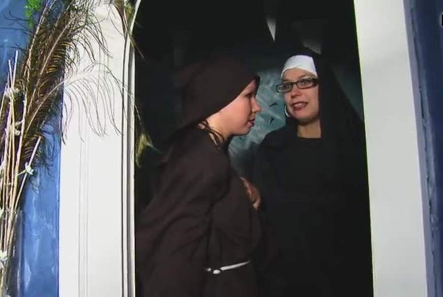 Hinter den Klostermauern g*****t von N**se-Bienchen pic4