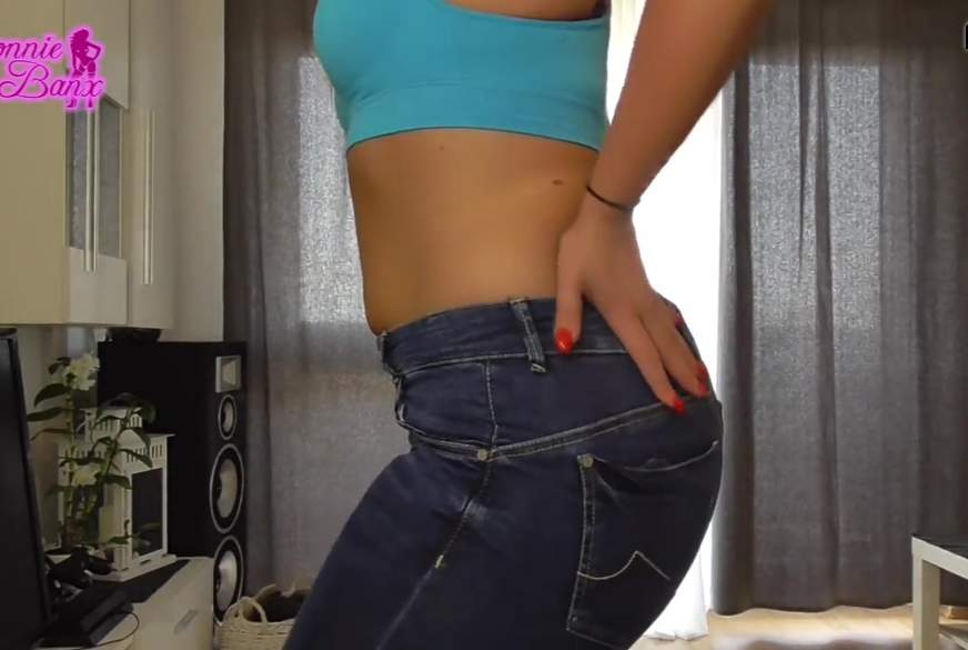 Knackiger Jeansa***h von BonnieBanx pic2