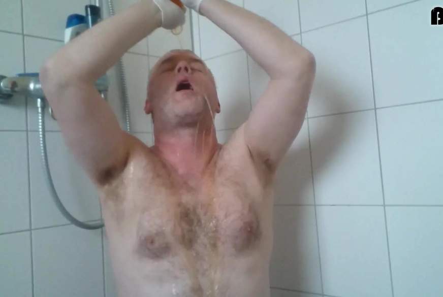 Die Kondom P***e Dusche von Nylonj***e pic3