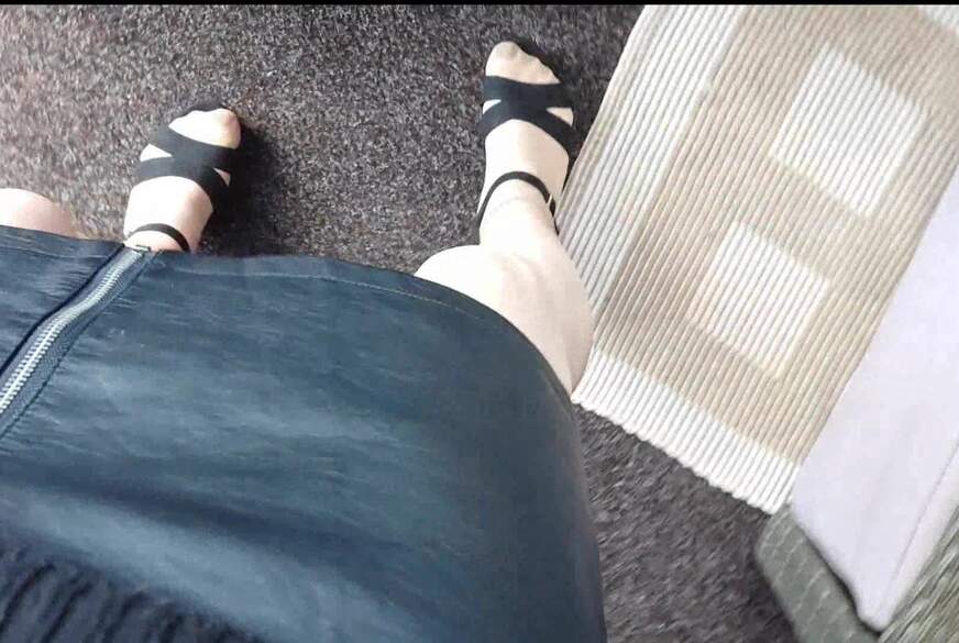 Kleiner Spaziergang in Heels von Nylonj***e pic4