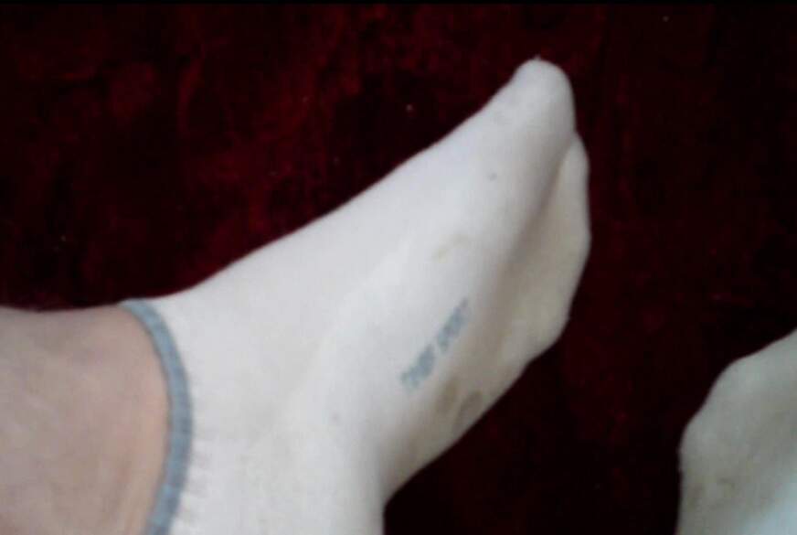 Spaß mit Geilen Sneaker Socken 1 von Nylonj***e pic2