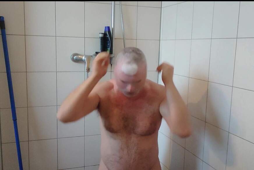 Die geile Dusche mit der P***e 2 von Nylonj***e pic1