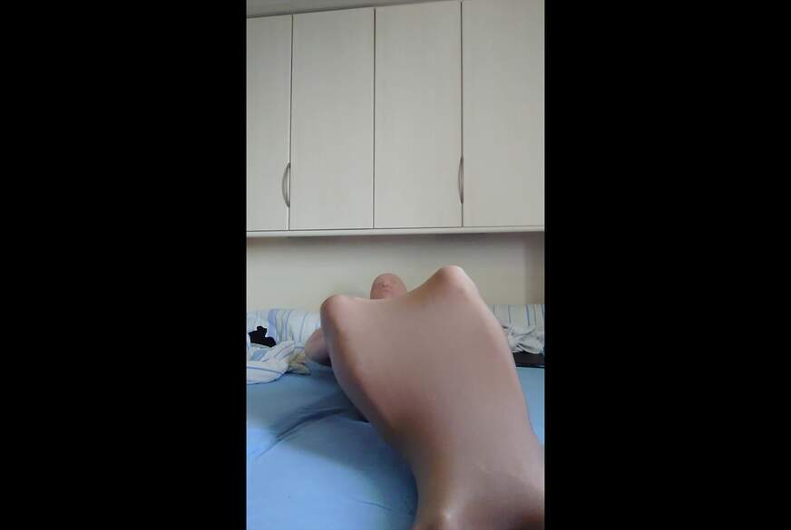 Carmen Nylonj***e prüft Bodystocking für Ganzkörper von Nylonj***e pic3