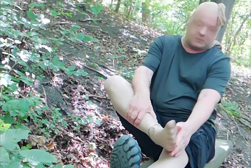 Nylonj***e: Nylon Fetisch Pause auf dem Seilbahnberg