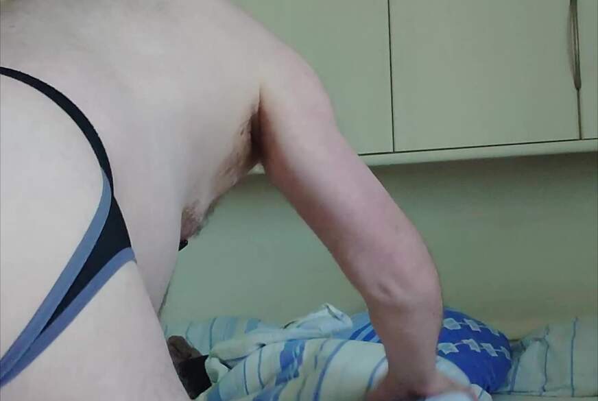 Spaß mit P******a Plug in Jocks***p und Maske von Nylonj***e pic1