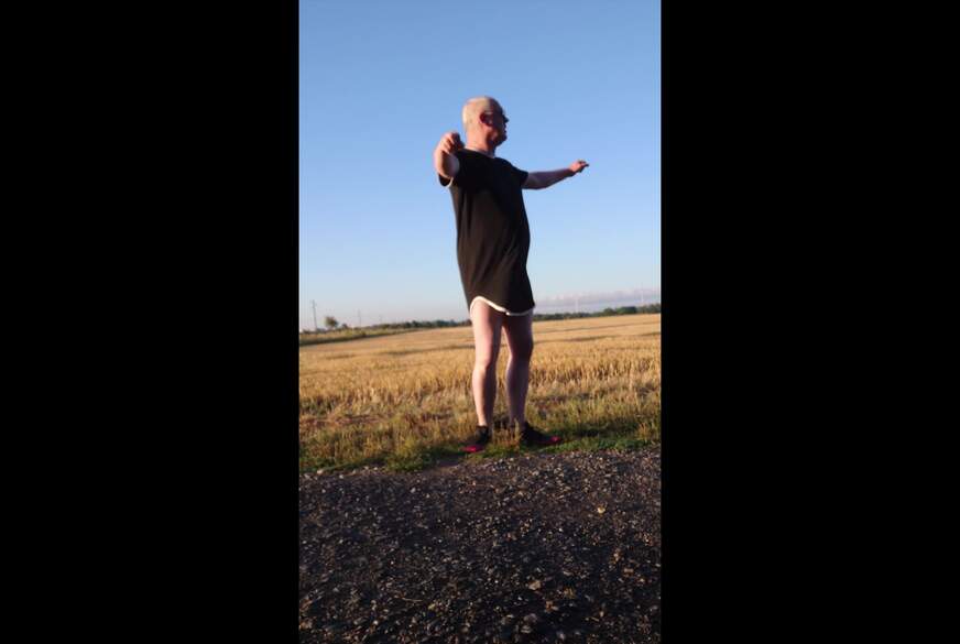 Nylonj***e: Geile Einl****g für Outdoor Videodreh mit Nylonj***e