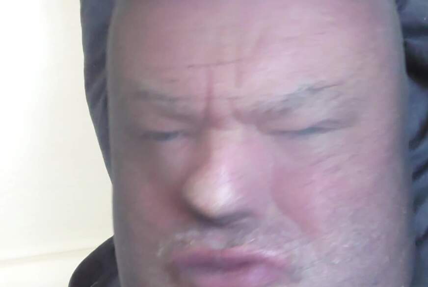 Nylonj***e: Carmen Nylonj***e macht Grimassen in Nylon Maske