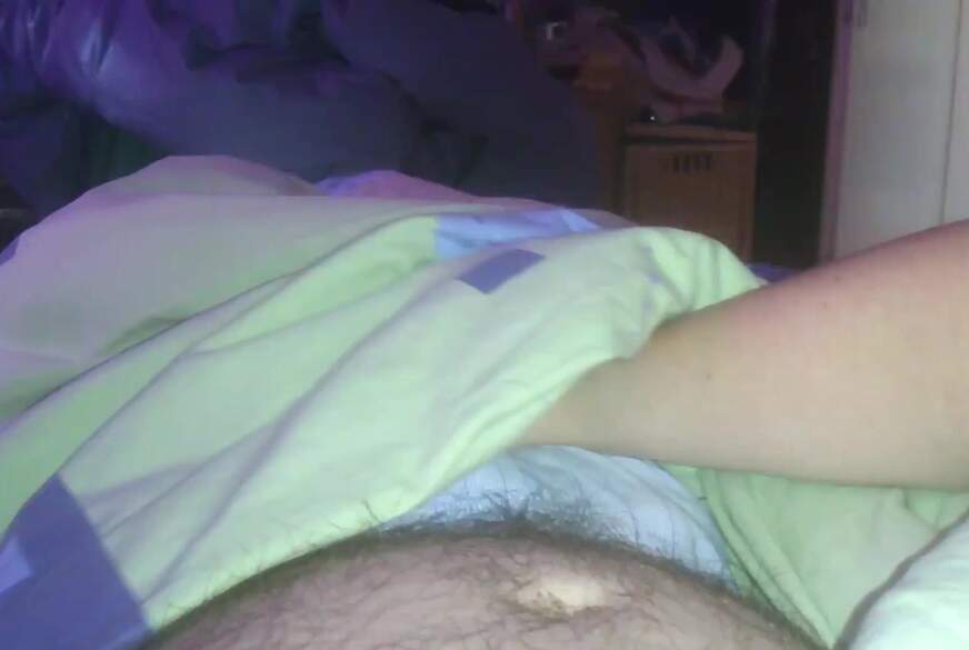 Die geile M*********e muss vor der Arbeit g******n werden von Nylonj***e pic1