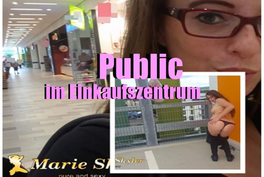 Public im Einkaufszenterum von Marie-Skyler