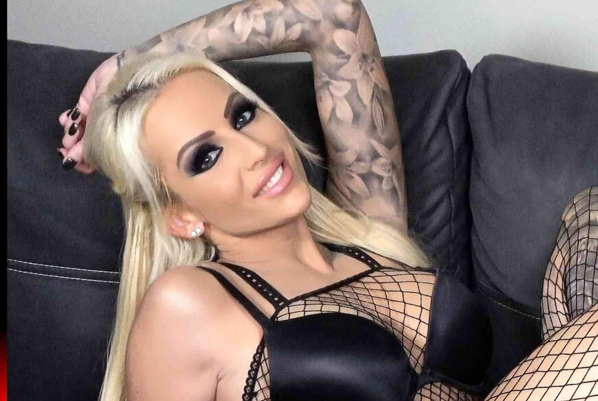 Tight-Tini: Dein Gemächt in meinem Schlitz!