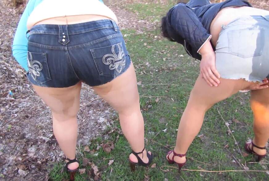 kukolka: n**se Jeans und Nylon im Park von Lesben