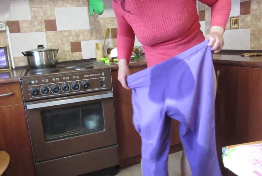 kukolka: in einer Pfütze P***e spielen.