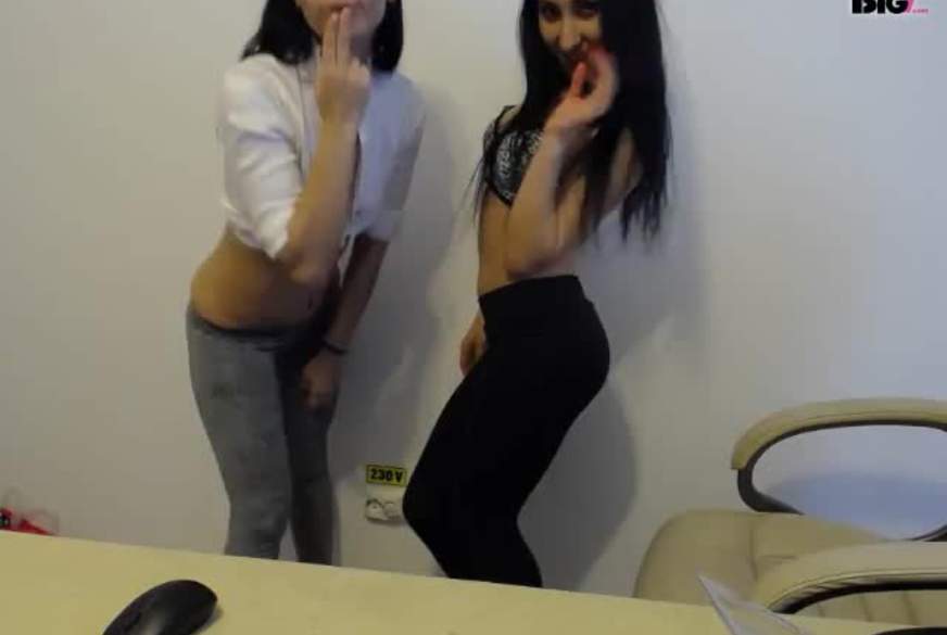 SuesseMadeleine: Ich und mein M*****n werden immer frecher