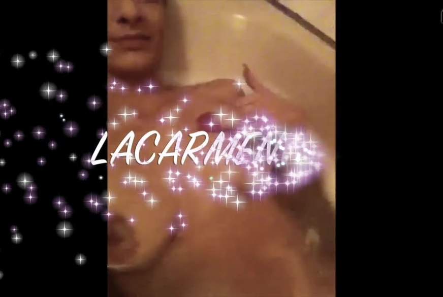 LaCarmenWet: heiße Wanne !!