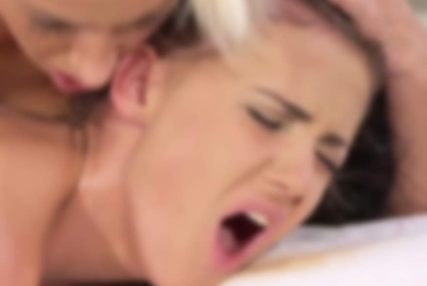 Anus und F***en von FrecheLippen