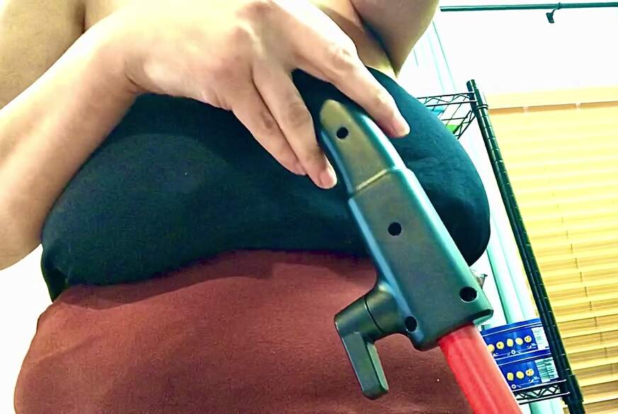 HucowEva: Staubs****n oben ohne