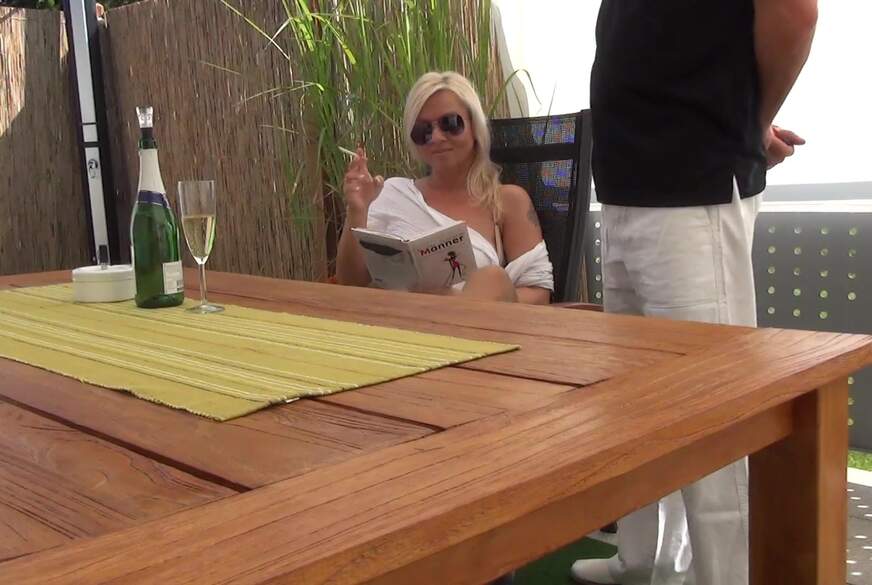 MILF-Royal: PERSONAL SERVICE