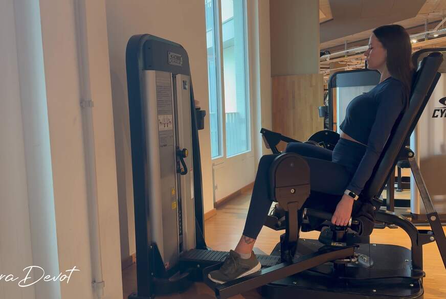 NoraDevot: Gym - Crush abgeschleppt!