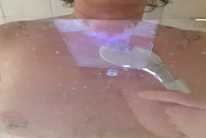 Milf73: Kommst Du mit duschen?