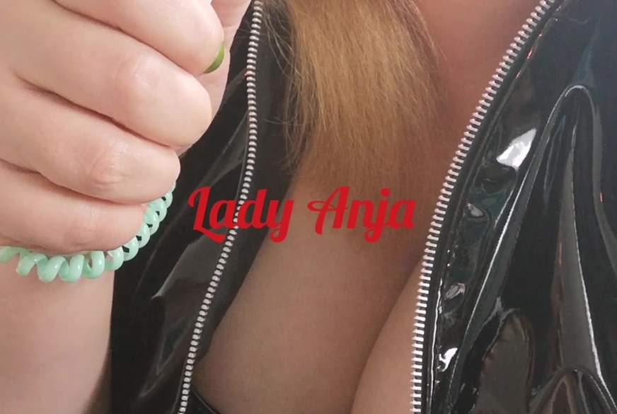 LadyAnja: Ignor-Rauchvideo