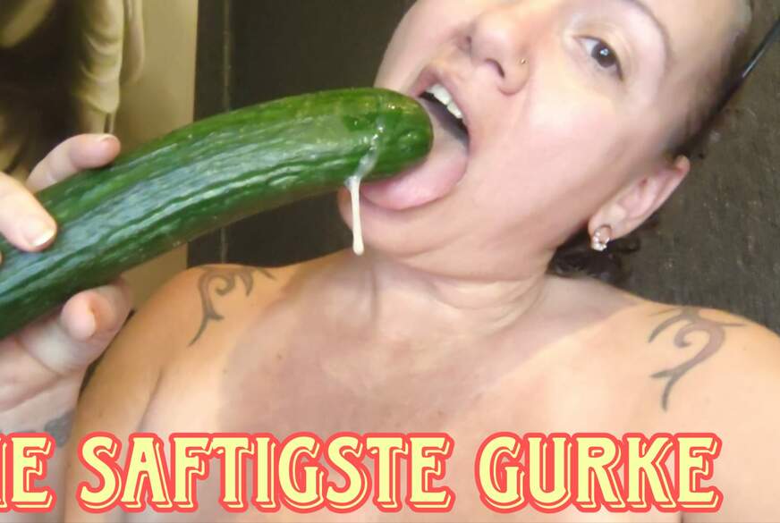 Vivien-Molinas: Gurkenspielchen, n**s und knackig!