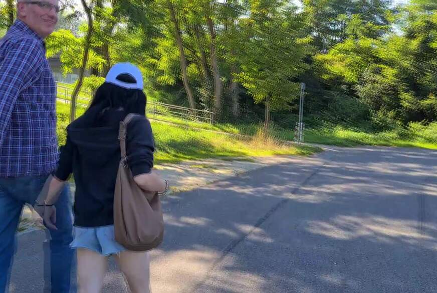 Dem Sklaven nen Keuschheitsgürtel verpasst und public g*****t!! von TV_Helena_Kimberly