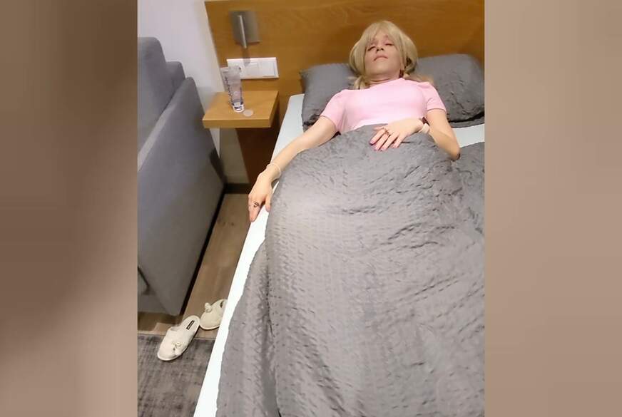 TV_Helena_Kimberly: Morgens von geilem S*****z geweckt! Eingeölt und d**********t! Komplett in POV!