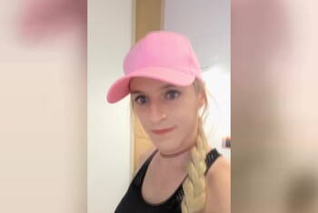 Nach dem Beach-Jogging gibts verschwitzte Socken und Füße fürs Sklaven Maul!