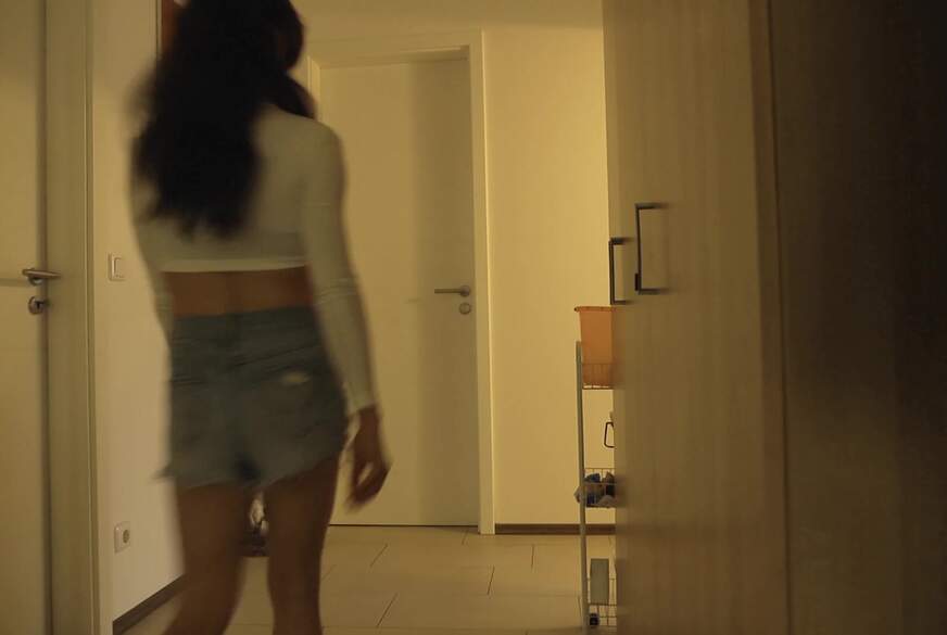 Der 24-7 Sklave - der darf nur zusehen und Füße l****n, aber darf niemals ran! von TV_Helena_Kimberly