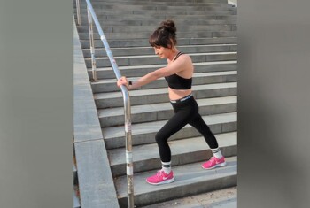 Doppeltes Wetting beim Sport! Voll mit P***e kanns dann endlich losgehn! FULL CLIP! NUR HIER!