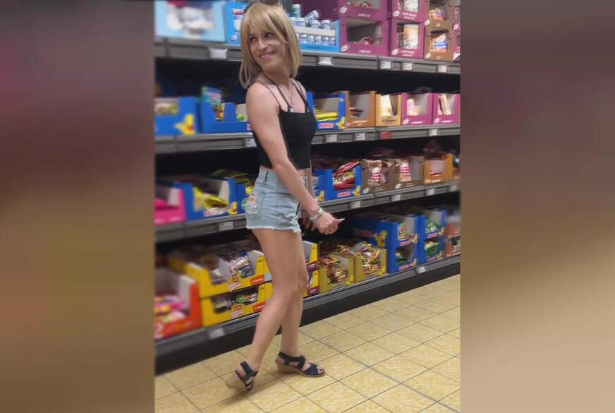 TV_Helena_Kimberly: Sommer macht geil! Nach S*********ien im Supermarkt wird mitten am Badesee a*********t!