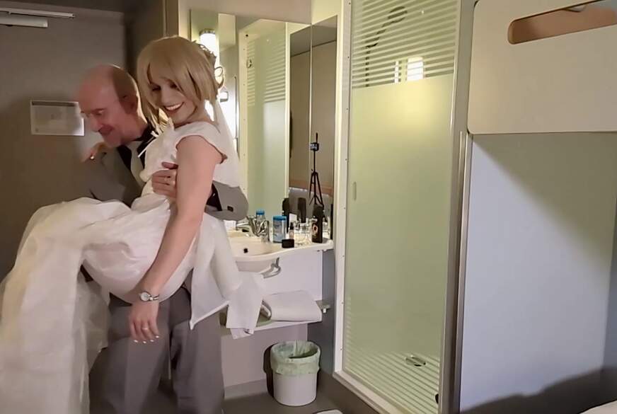 TV_Helena_Kimberly: Hochzeitsnacht mit Tranny! Da f***t die Braut den Bräutigam!