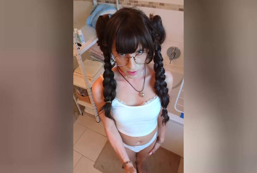 Nutzloser S***y-s*****z zur M****i abgeschnürt! P****n und a********n wie ein M*****n! von TV_Helena_Kimberly