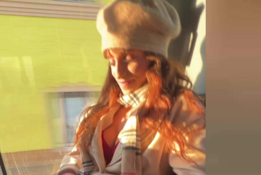 Öffentlicher Personen-nah-VERKEHR lol W*****n im Stadtbus bis zum C*****t! von TV_Helena_Kimberly