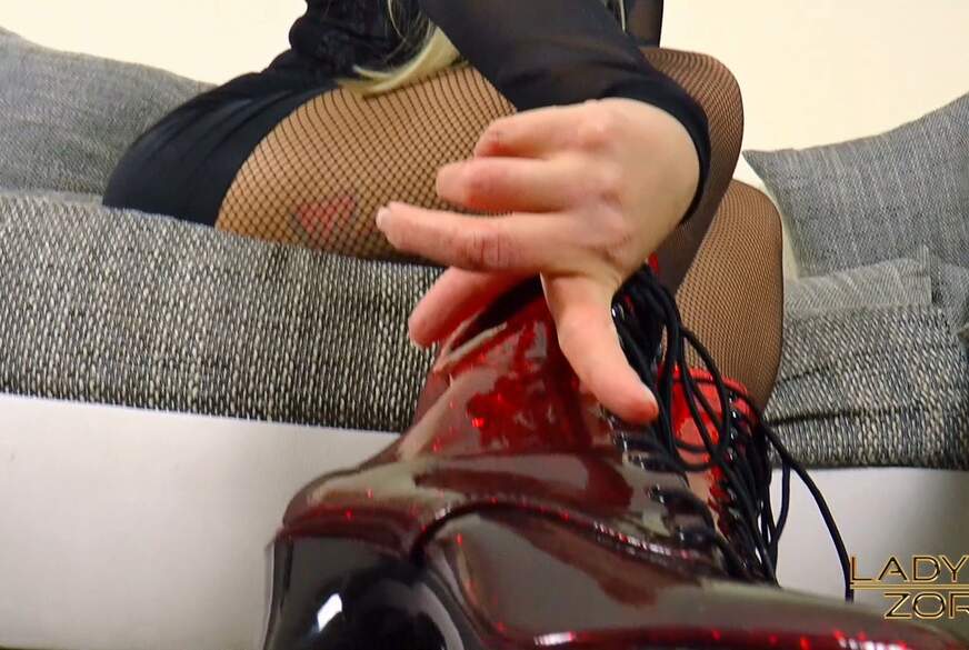 Leck meine geilen Stiefel! von Lady-Zora pic1