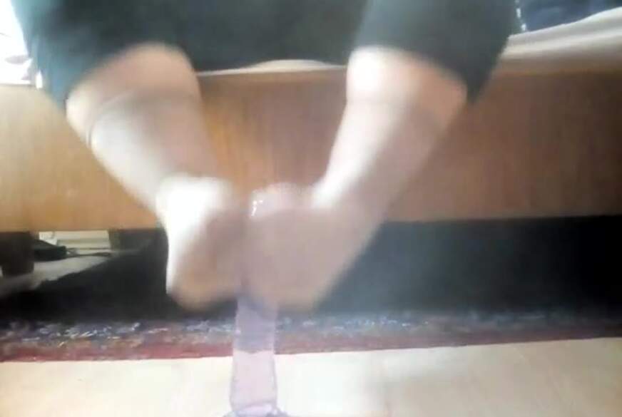 SandraWeber: Helle Nylon Söckchen bespielten den Dildo