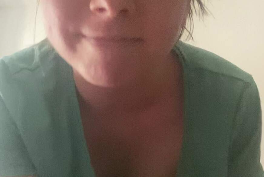 Sweet-lucy: Zum ersten Mal nackt vor der Kamera